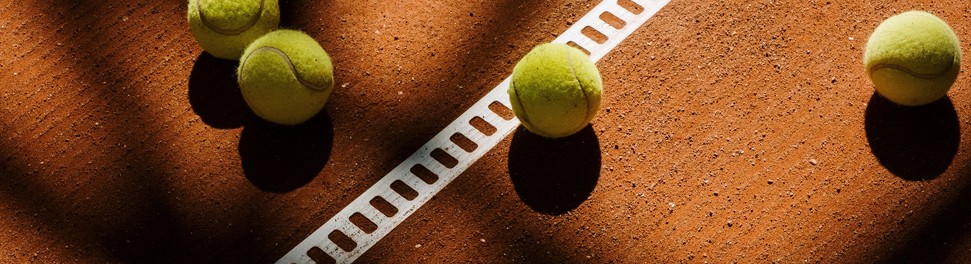 Tennis_balls_S_2574