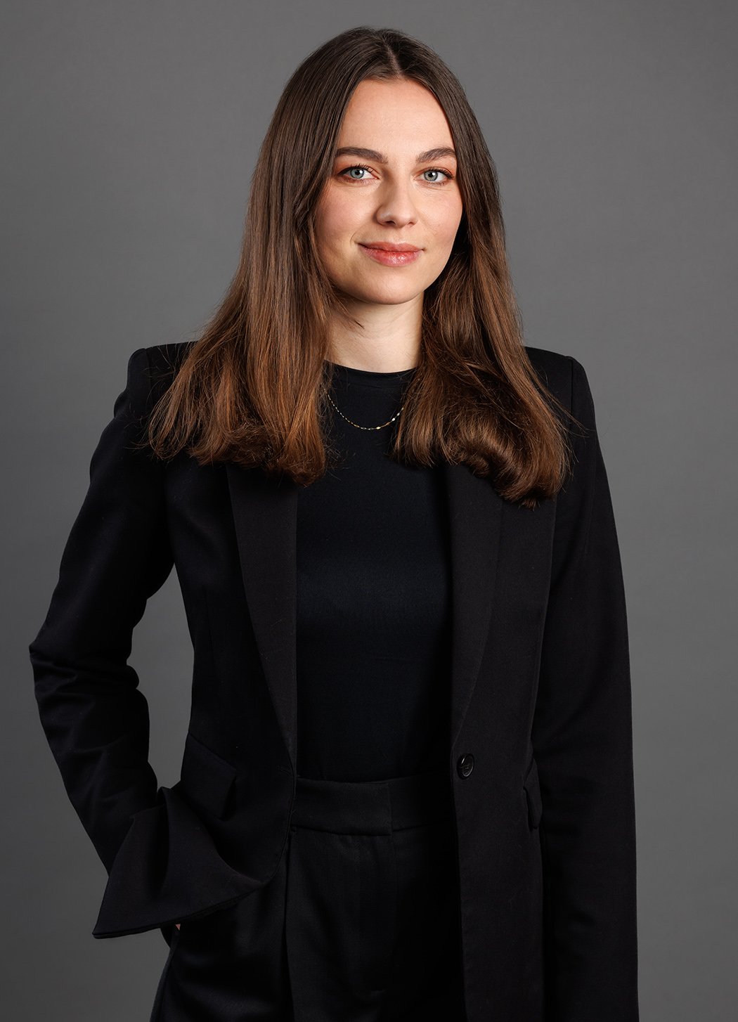 julia_ambs_web_large