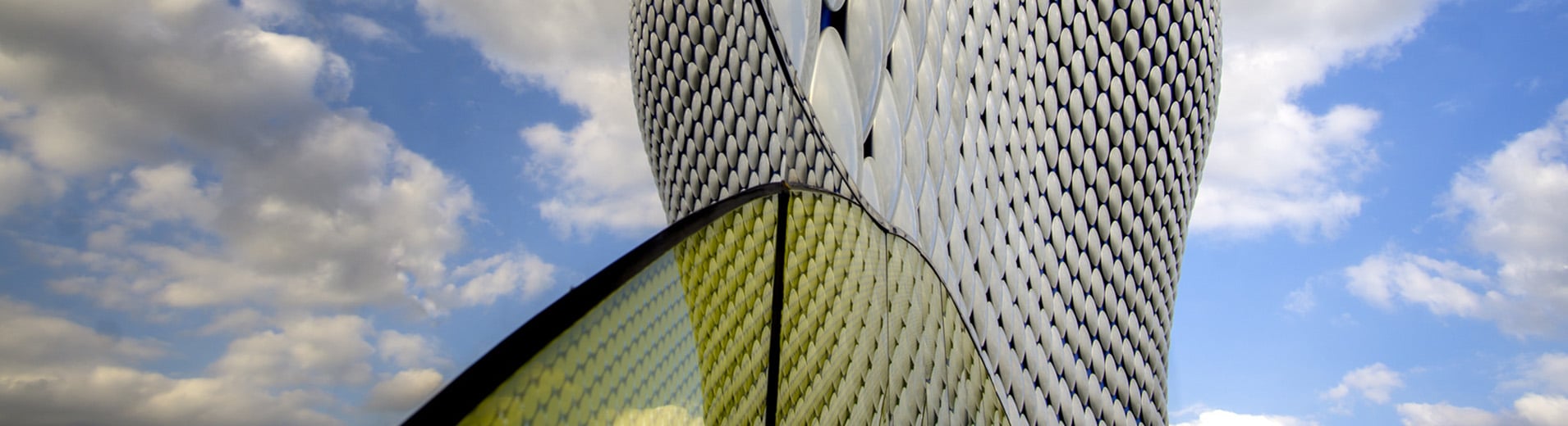 Abstract_mirror_building_P_2472