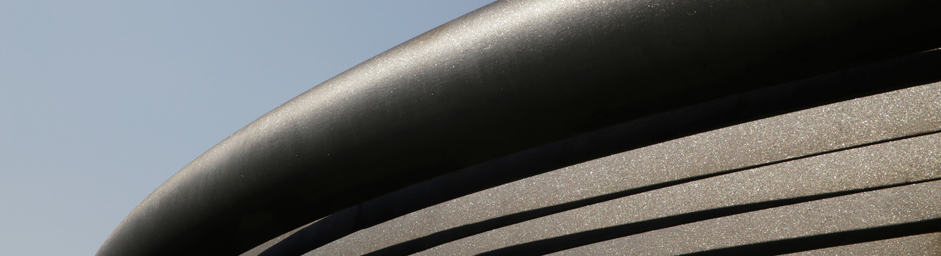 Curved_Metal_Girders_P_1073