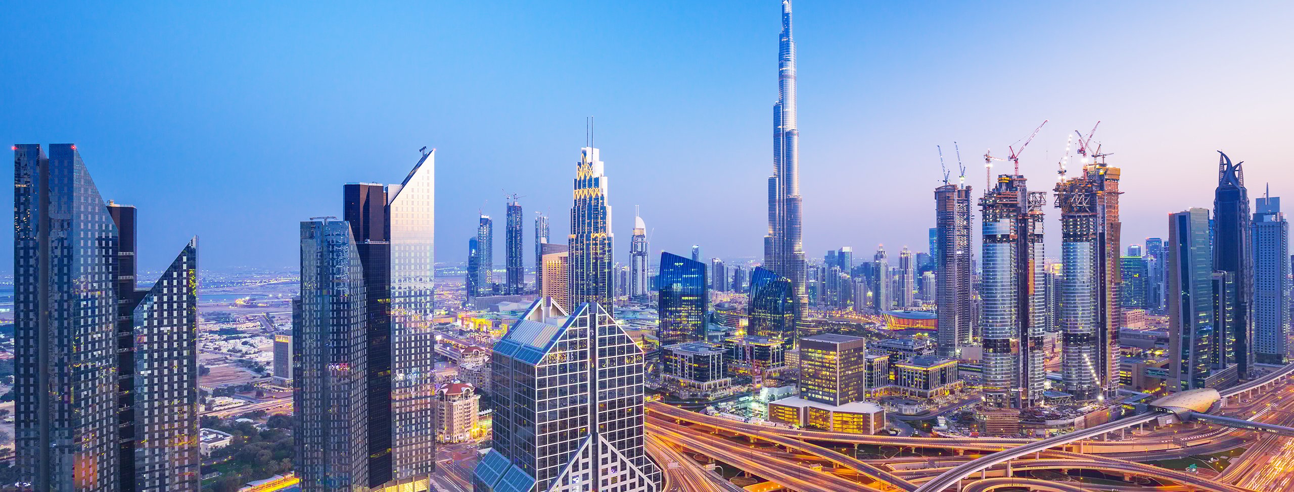 Dubai_City_Roads_L_0305