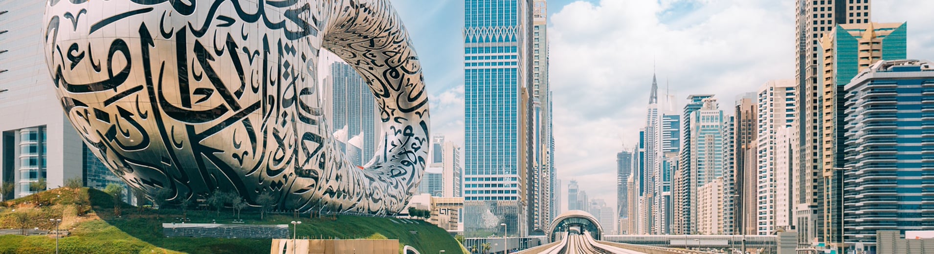 Dubai_skyline_L_2672