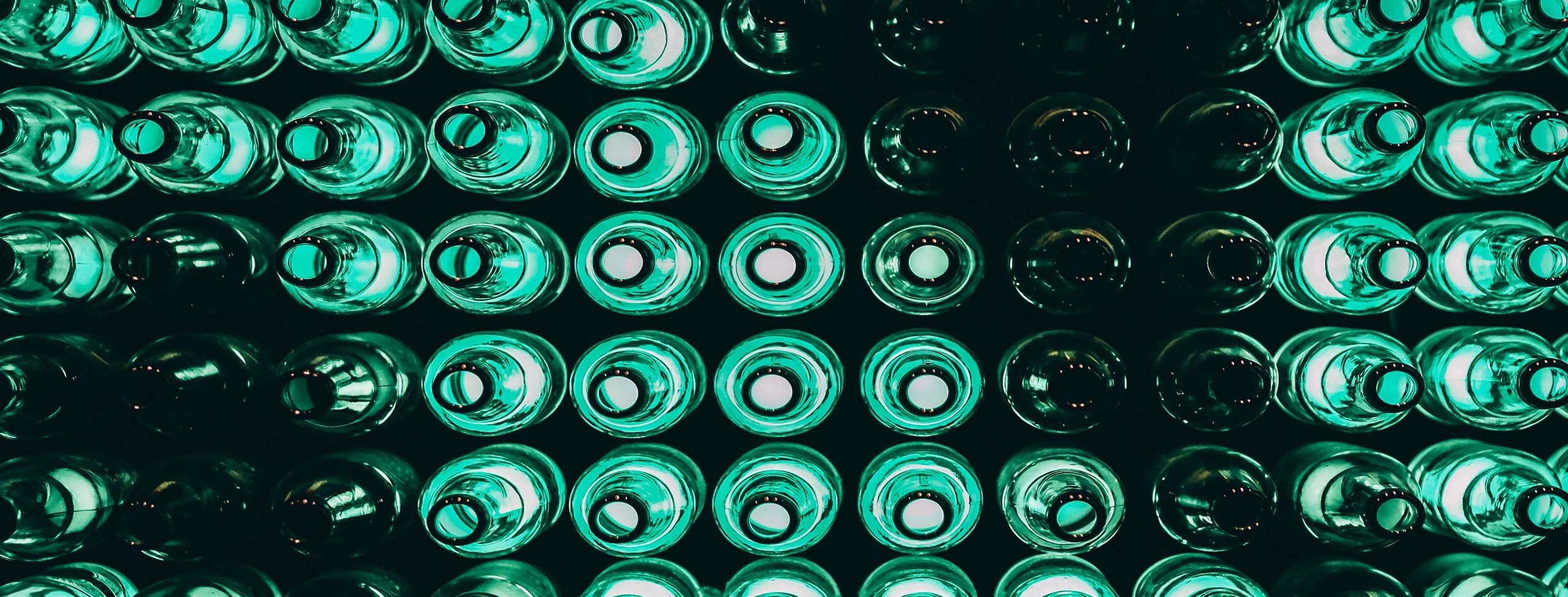 Green_bottles_S_2184-4K2
