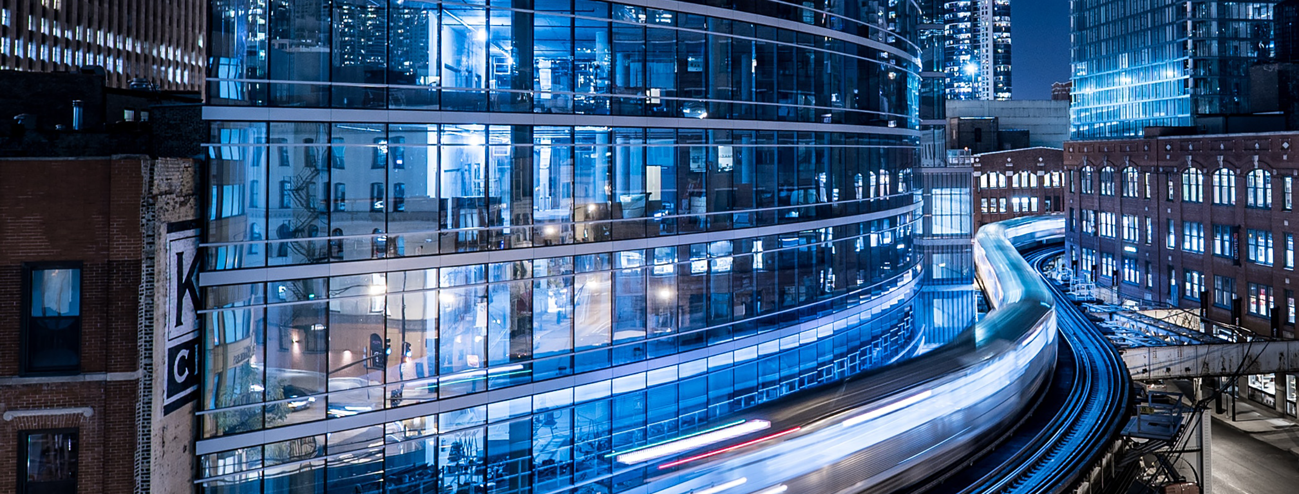 High-rise_Building_at_Nighttime_P_0896