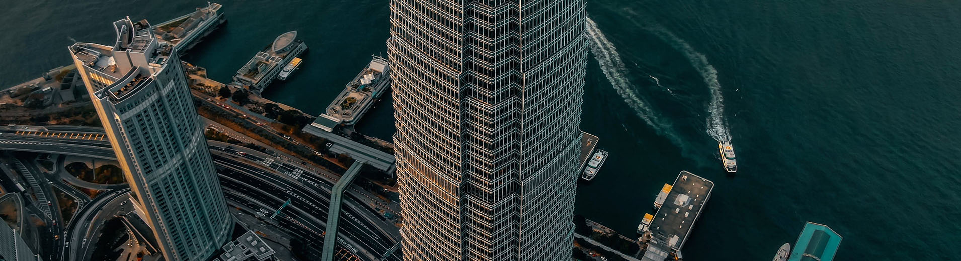 Hong Kong tall building_L_2089
