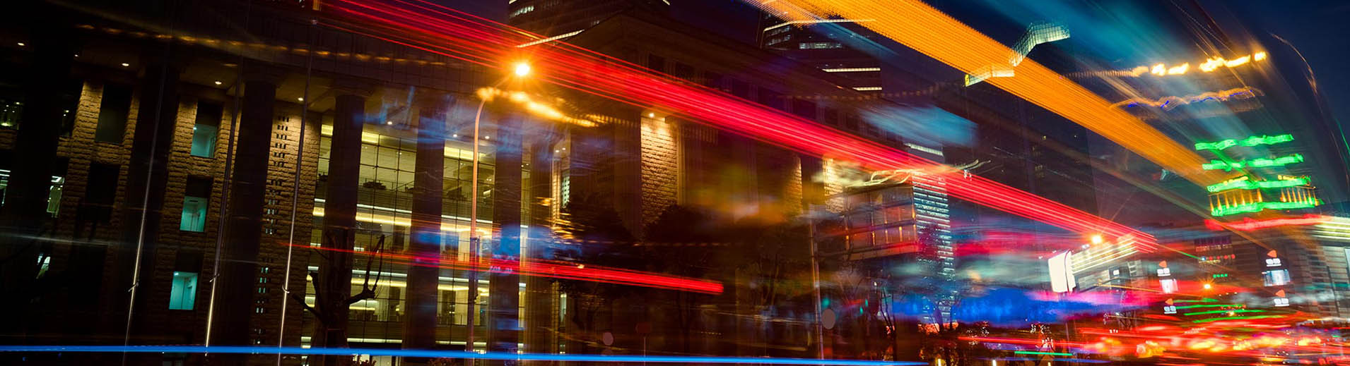 Light trails in the city_PPT