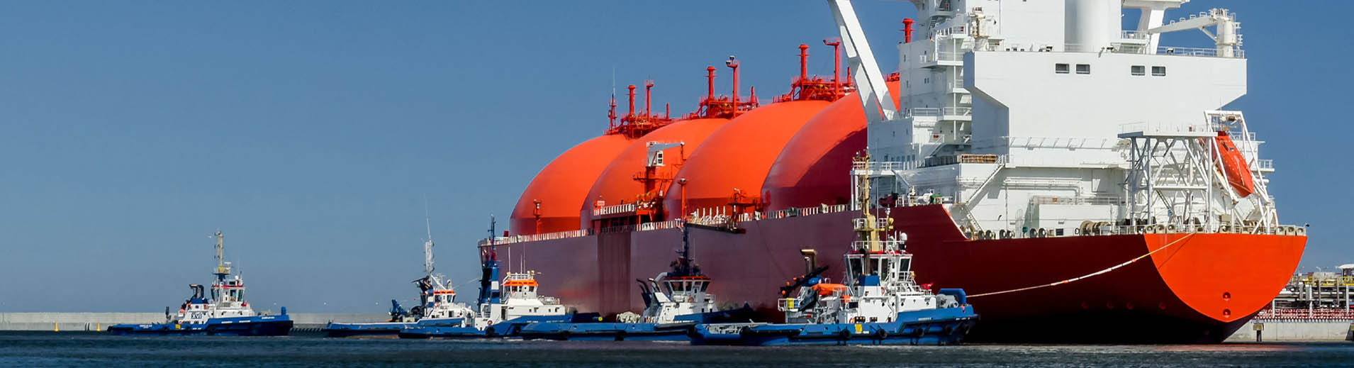 Liquefied_Natural_Gas_Tanker_S_2075_PPT