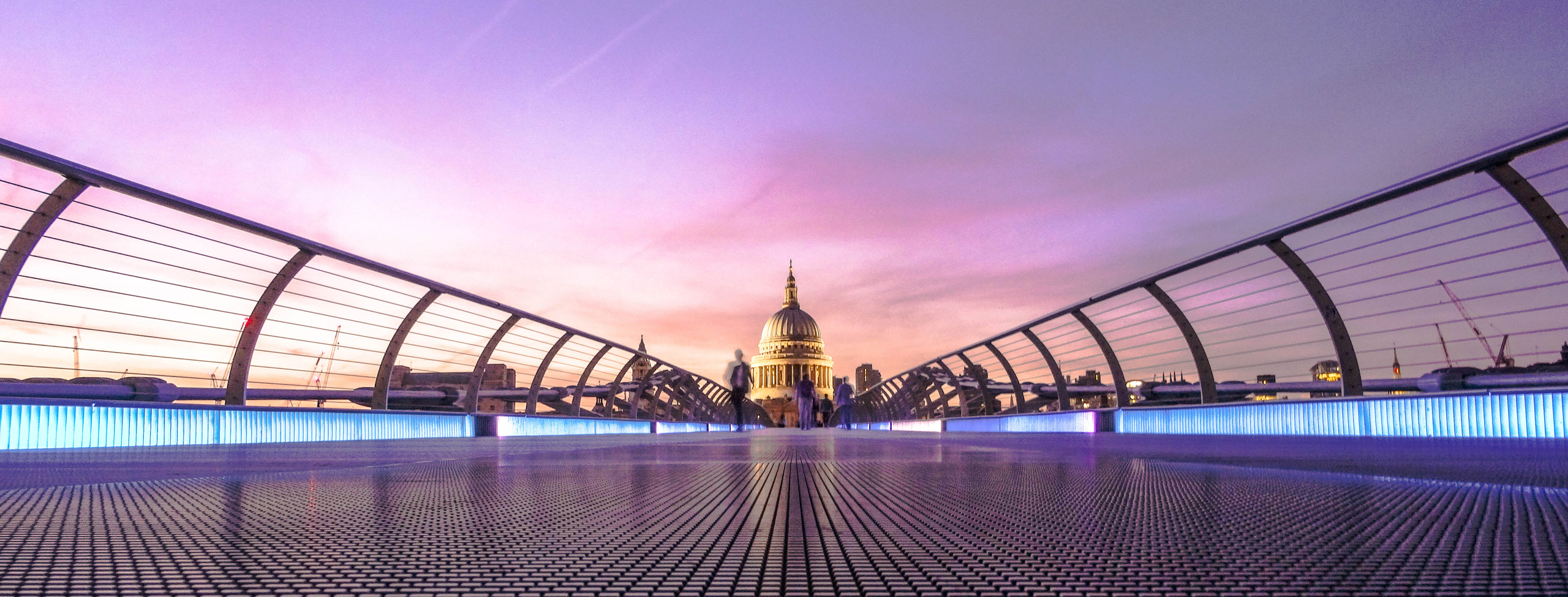 London millennium bridge