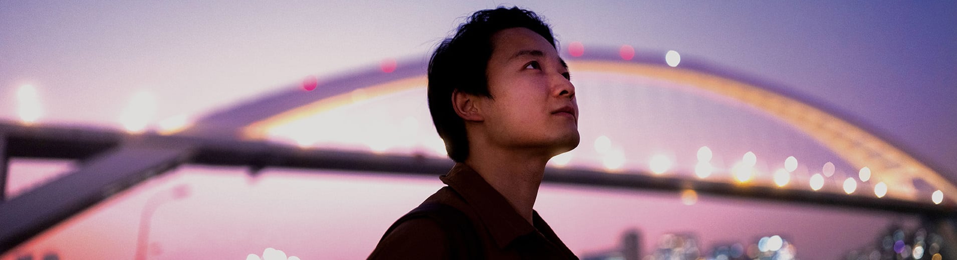 Man_and_bridge_PPT full face