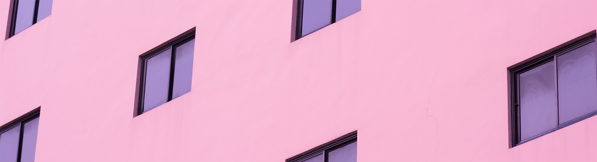 Pink_building_N_23551910520