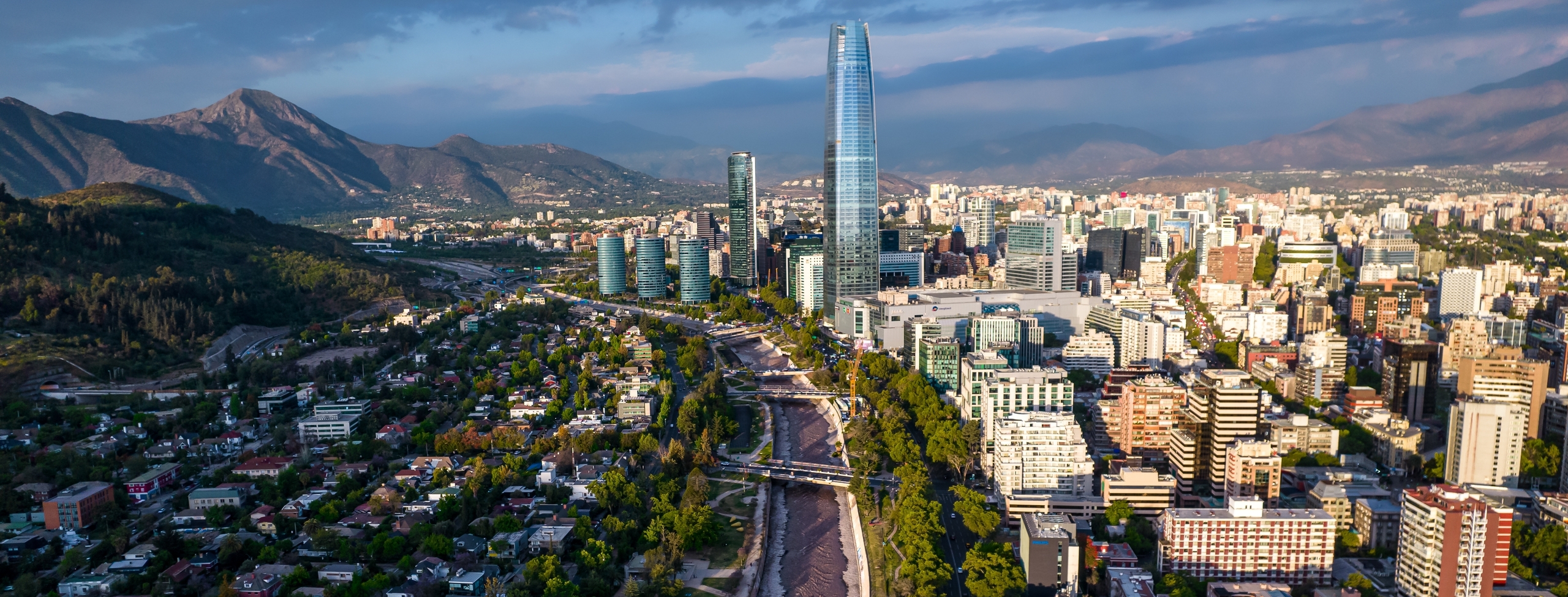 Plaza_de_Armas_Metropolitan_Cathedral_of_Santiago_de_Chile