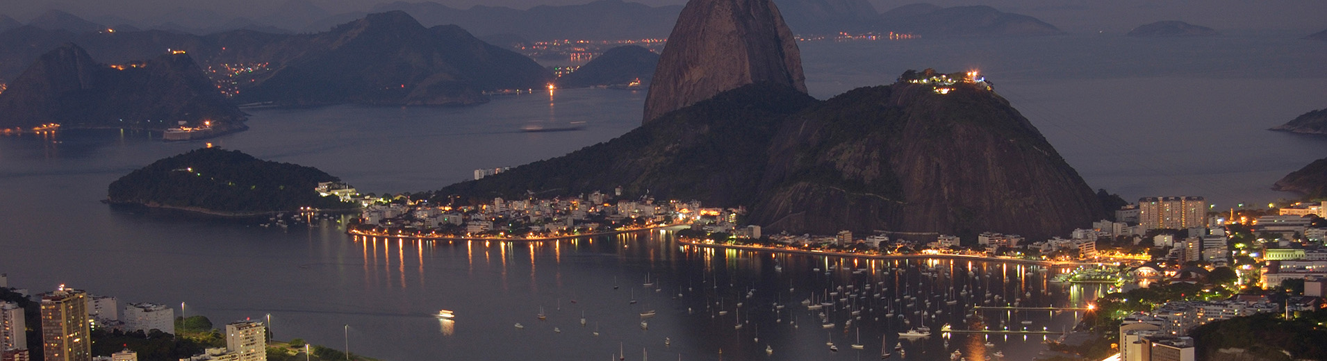 Rio_de_Janeiro_Coastline_L_0348