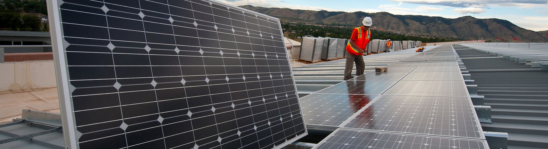 Solar_Farm_Workers_S_1107