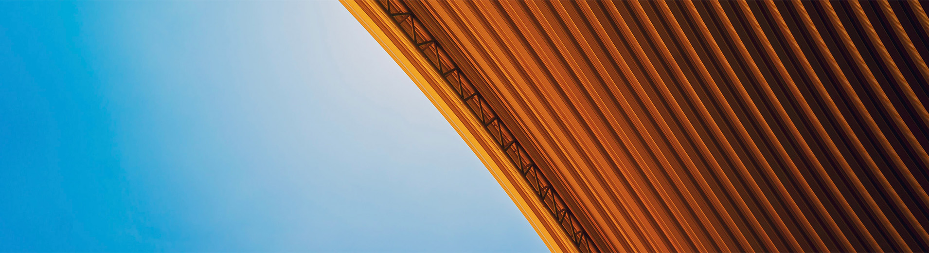 Spiral_metal_arch_on_blue_sky_PPT
