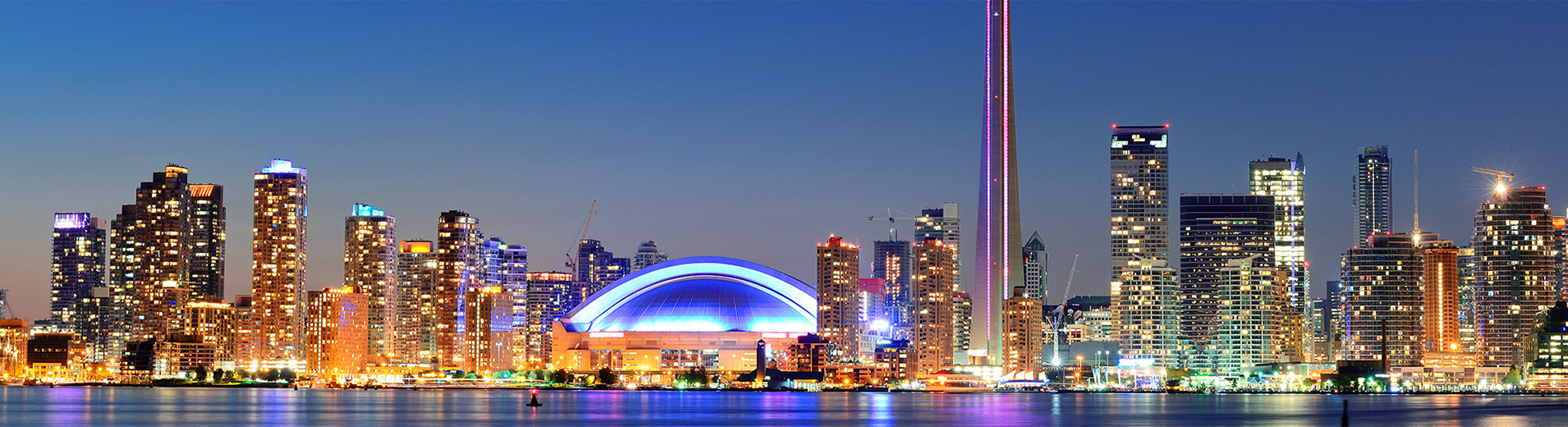 Toronto sunset over lake_PPT1910520