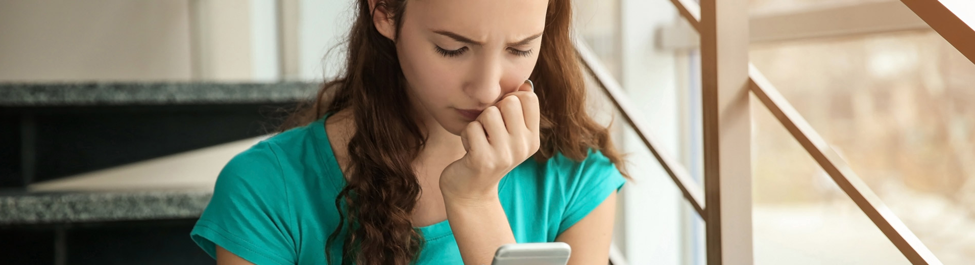 Worried-teenager_N_2135_PPT