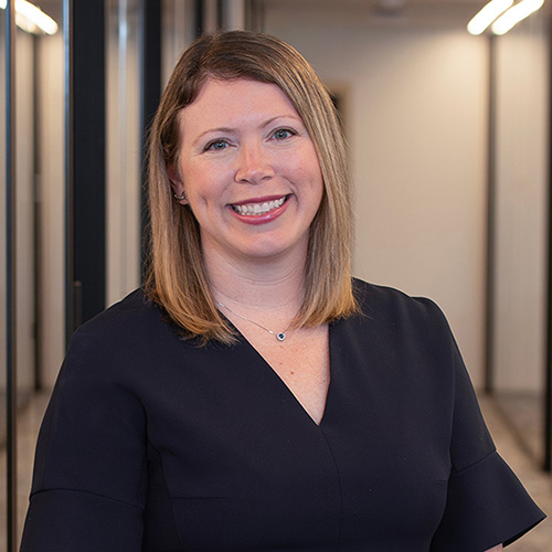 Amanda Miller headshot