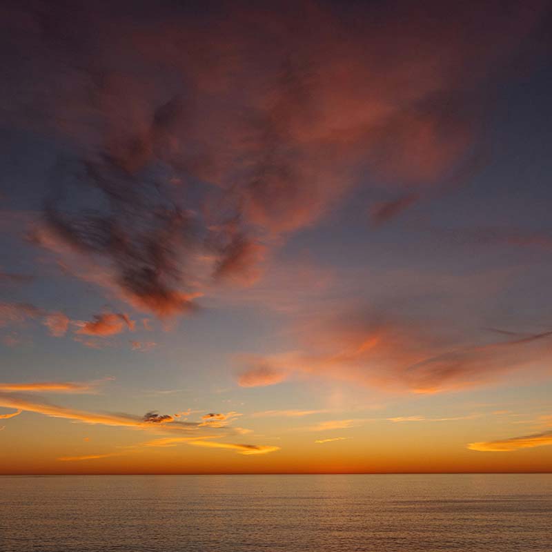 Ocean_horizon 800x800