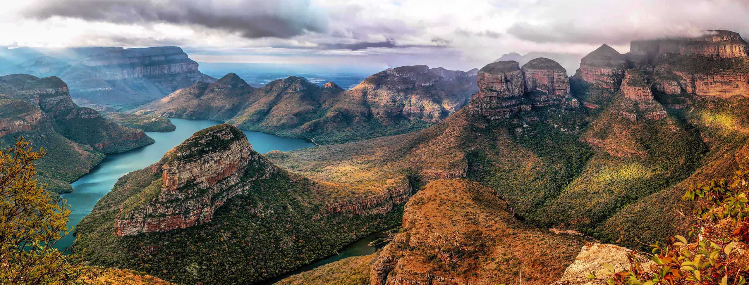 Mpumalanga_South_Africa_Three_Rondavels_L_0953