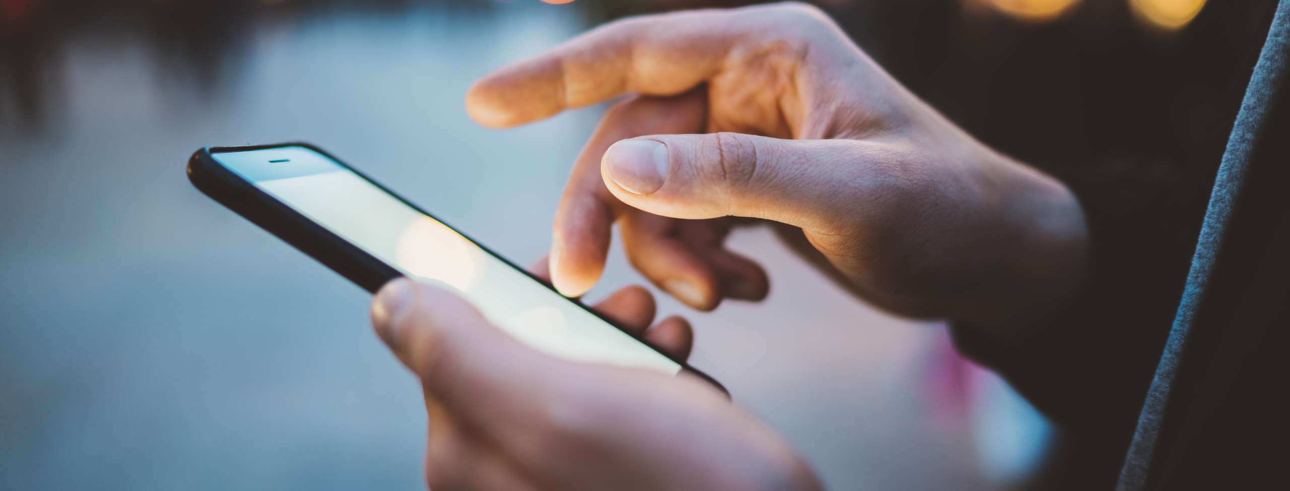 Man holding smartphone