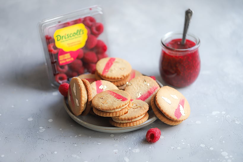 Peanut Butter Shortbread Cookies with Raspberry Jam | Driscoll's