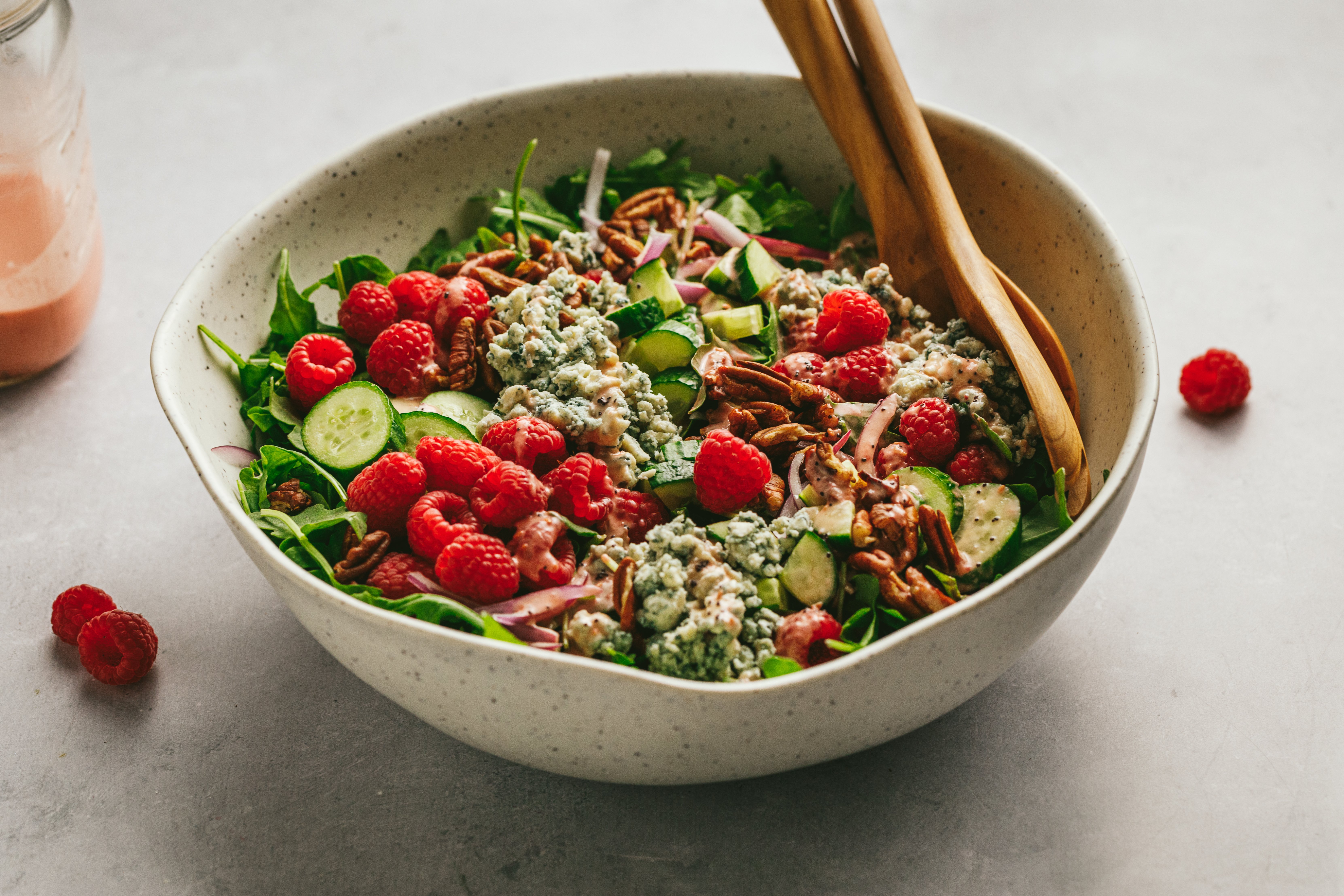 Raspberry Arugula Salad with Raspberry Poppy Seed Dressing | Driscoll’s
