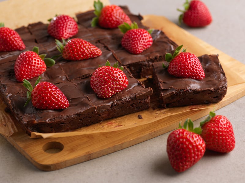 Chocolate Covered Strawberry Brownies | Driscoll's