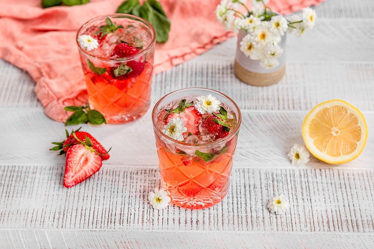 Gin Strawberry Cocktail | Easy Strawberry Basil Smash