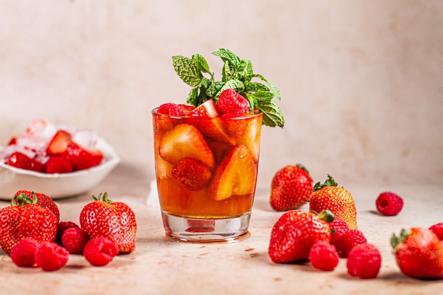 Sweet Tea Recipe: Strawberry & Raspberry Sweet Tea | Driscoll's