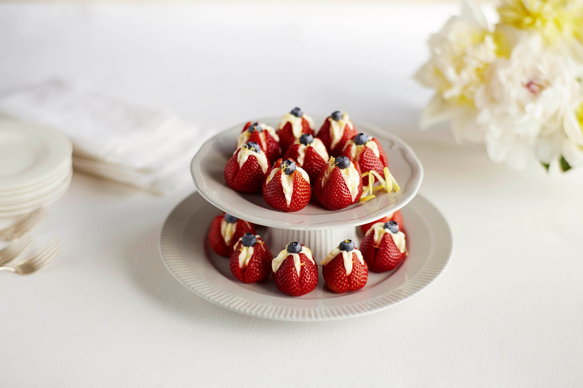 Lemon Mascarpone Strawberry Tulips | Driscoll's