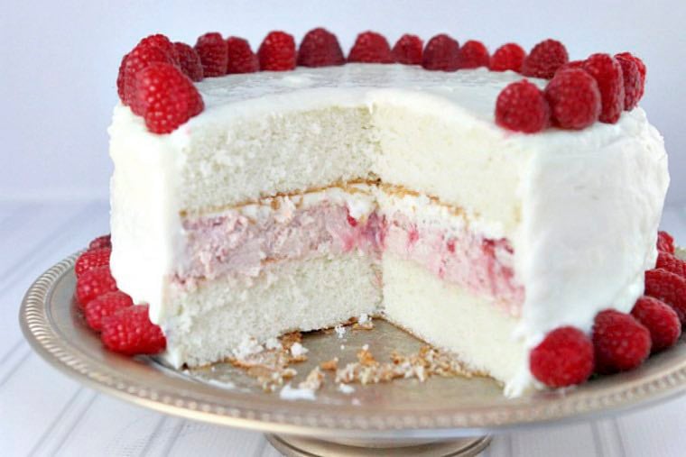 Raspberry Cheesecake Cake | Driscoll's