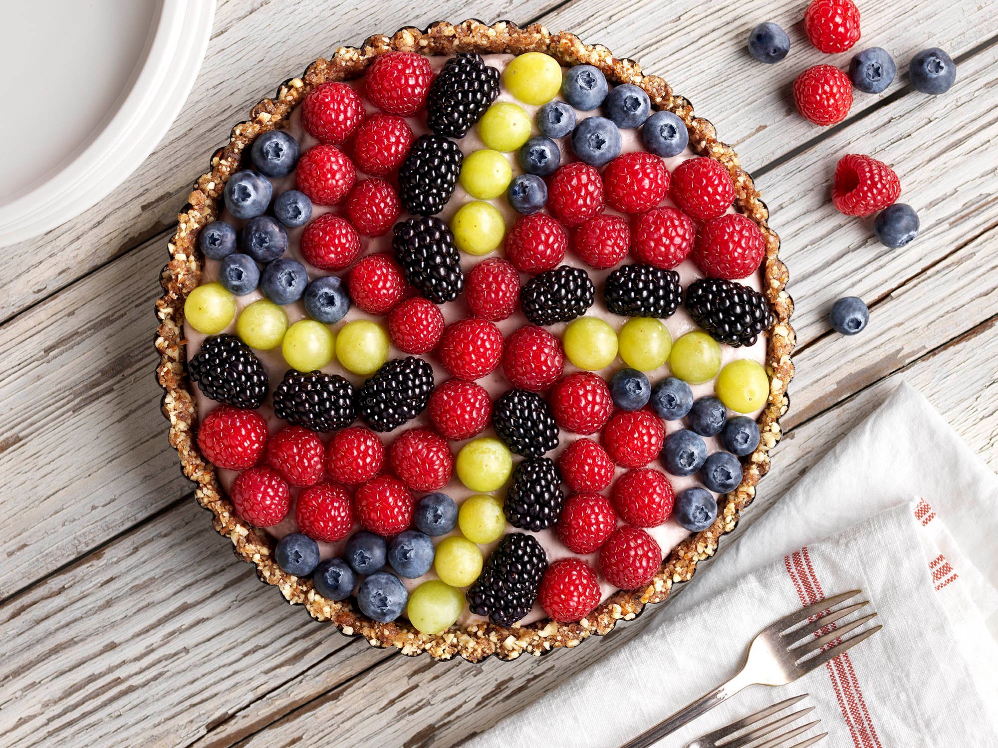 Vegan Pinwheel Berry Tart Recipe  | Driscoll's