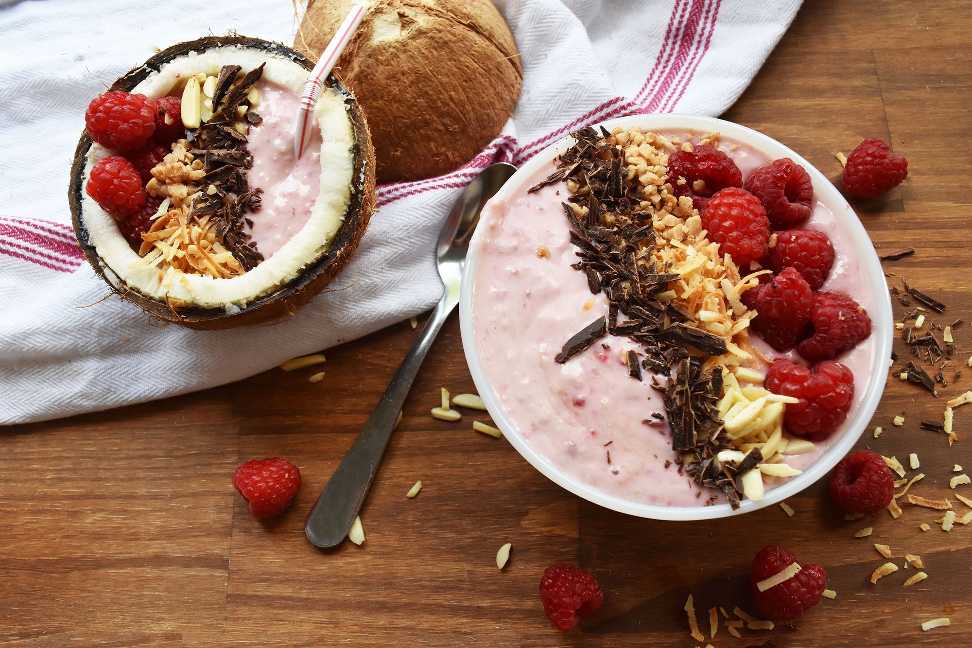 Raspberry Coconut Crunch Smoothie Bowl Recipe - Driscoll's