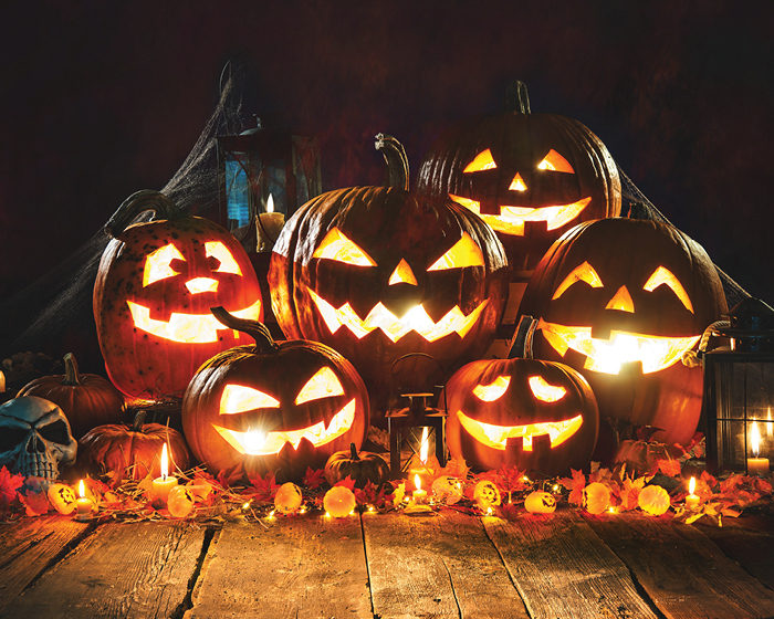 Jack-o-lantern pile