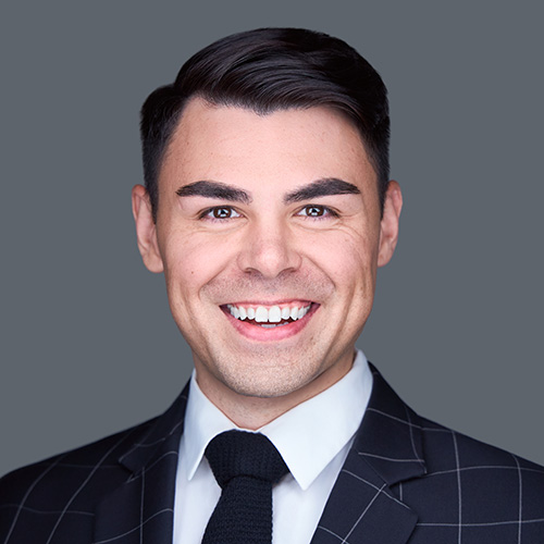 Headshot of Damian Dodge