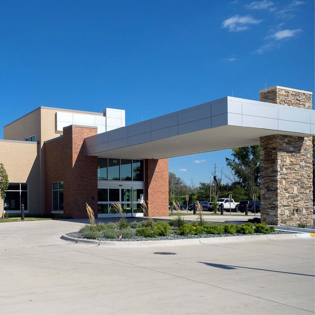The Quad Cities Rehabilitation Institute Exterior Image
