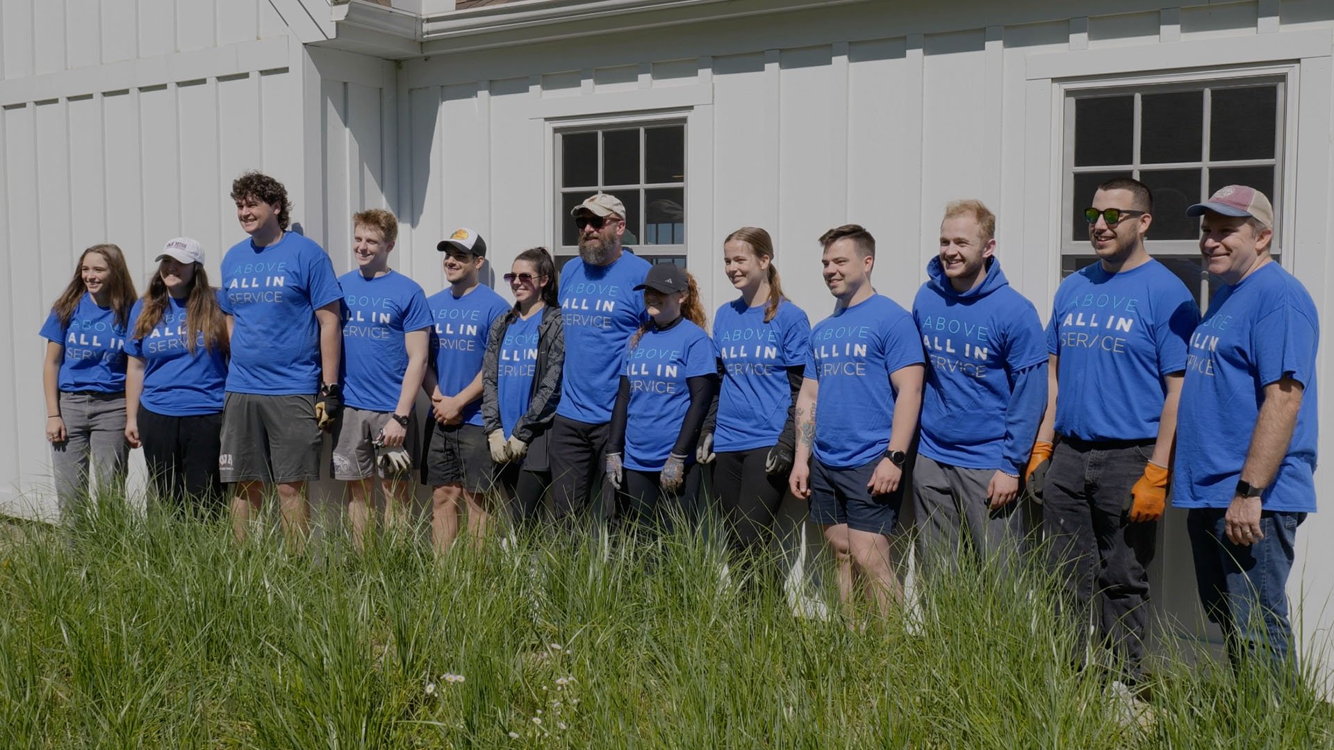 Interns Volunteering at Lighthouse