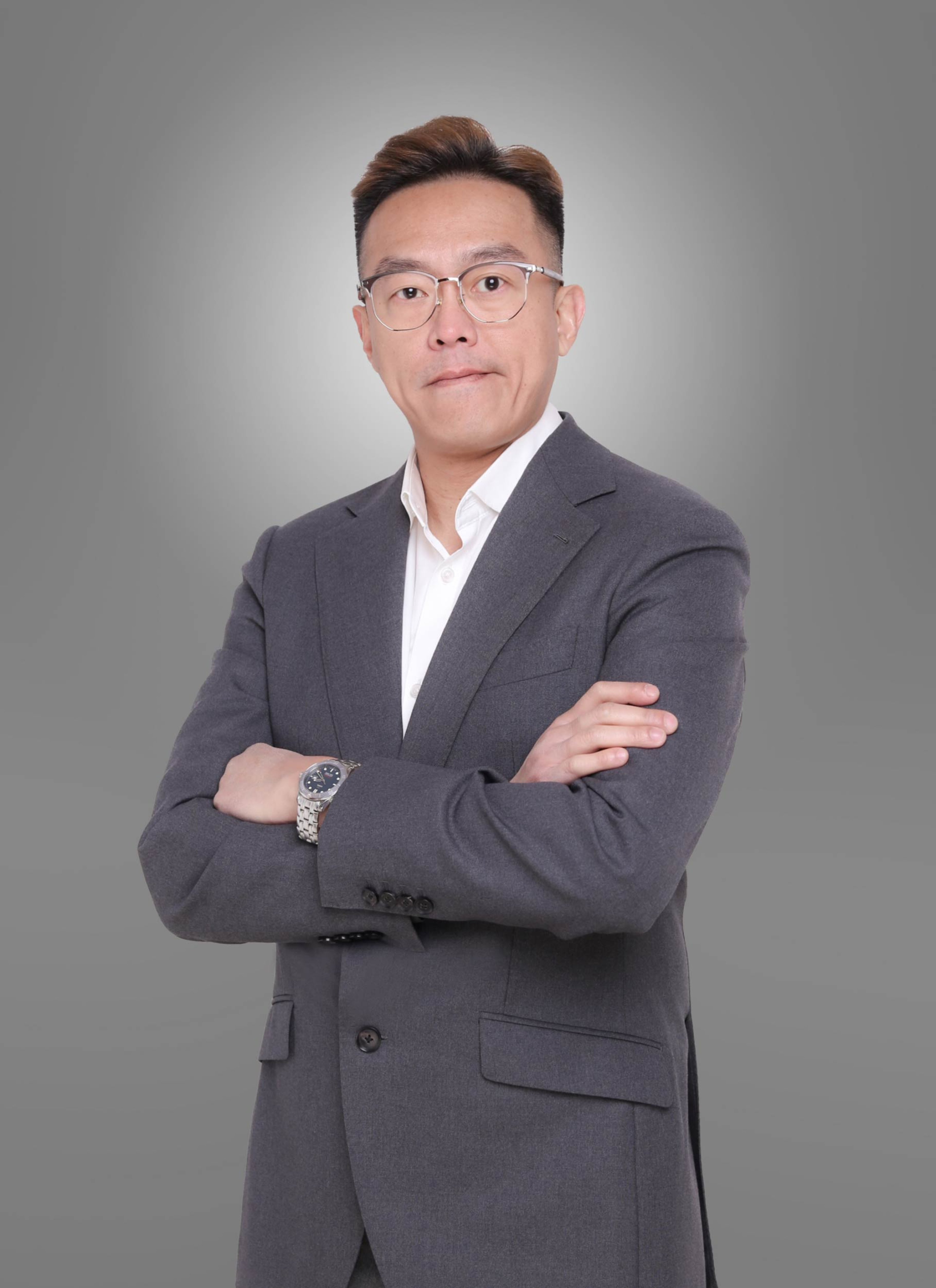 Portrait of Exyte Project Manager Mark Mak, an expert in executing complex semiconductor tool install projects in Asia