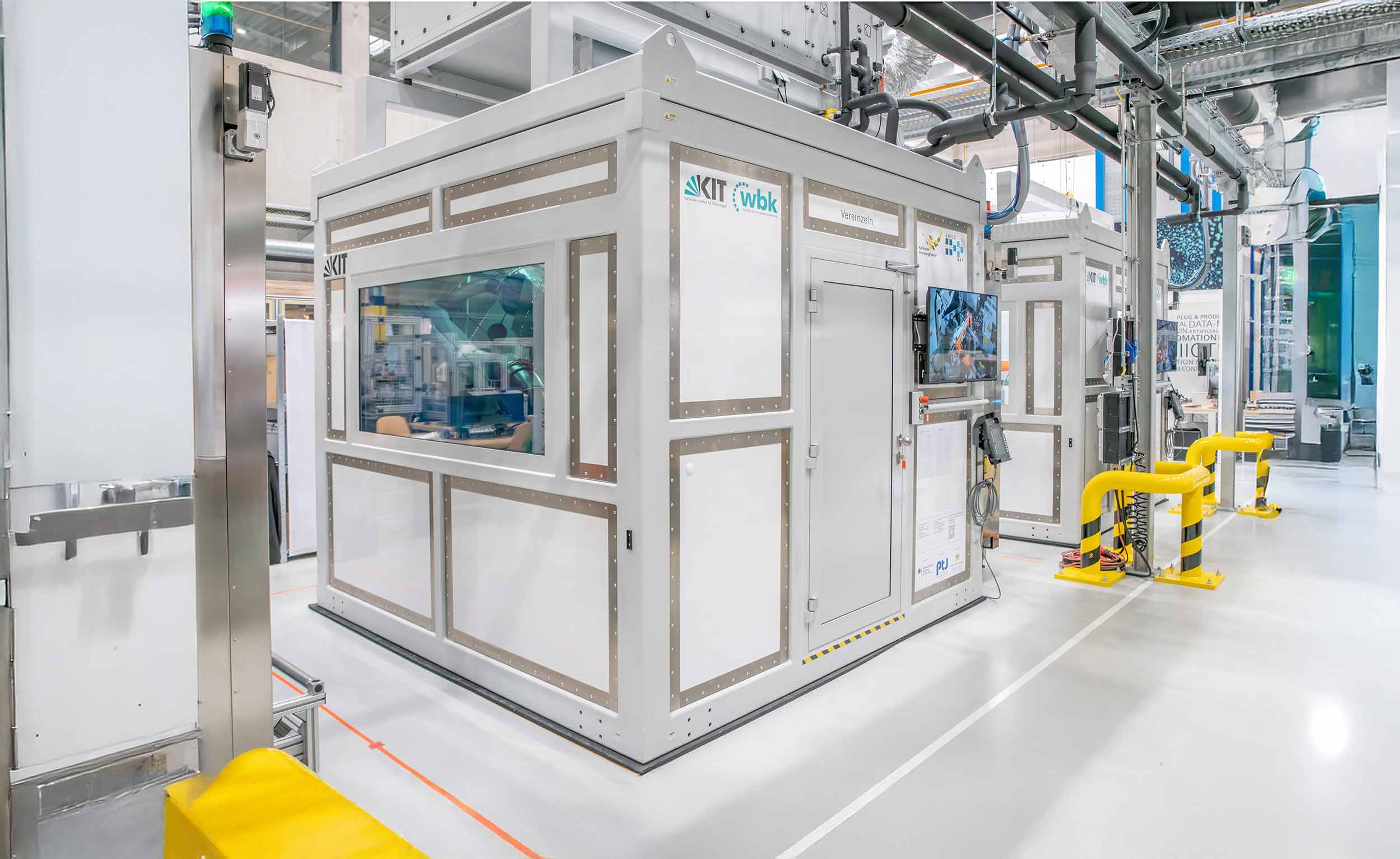 Exentec's DRYOON® Mini Environment system is essential for battery production. Providing dry air exclusively at the point of use to reduce OPEX and carbon emissions.