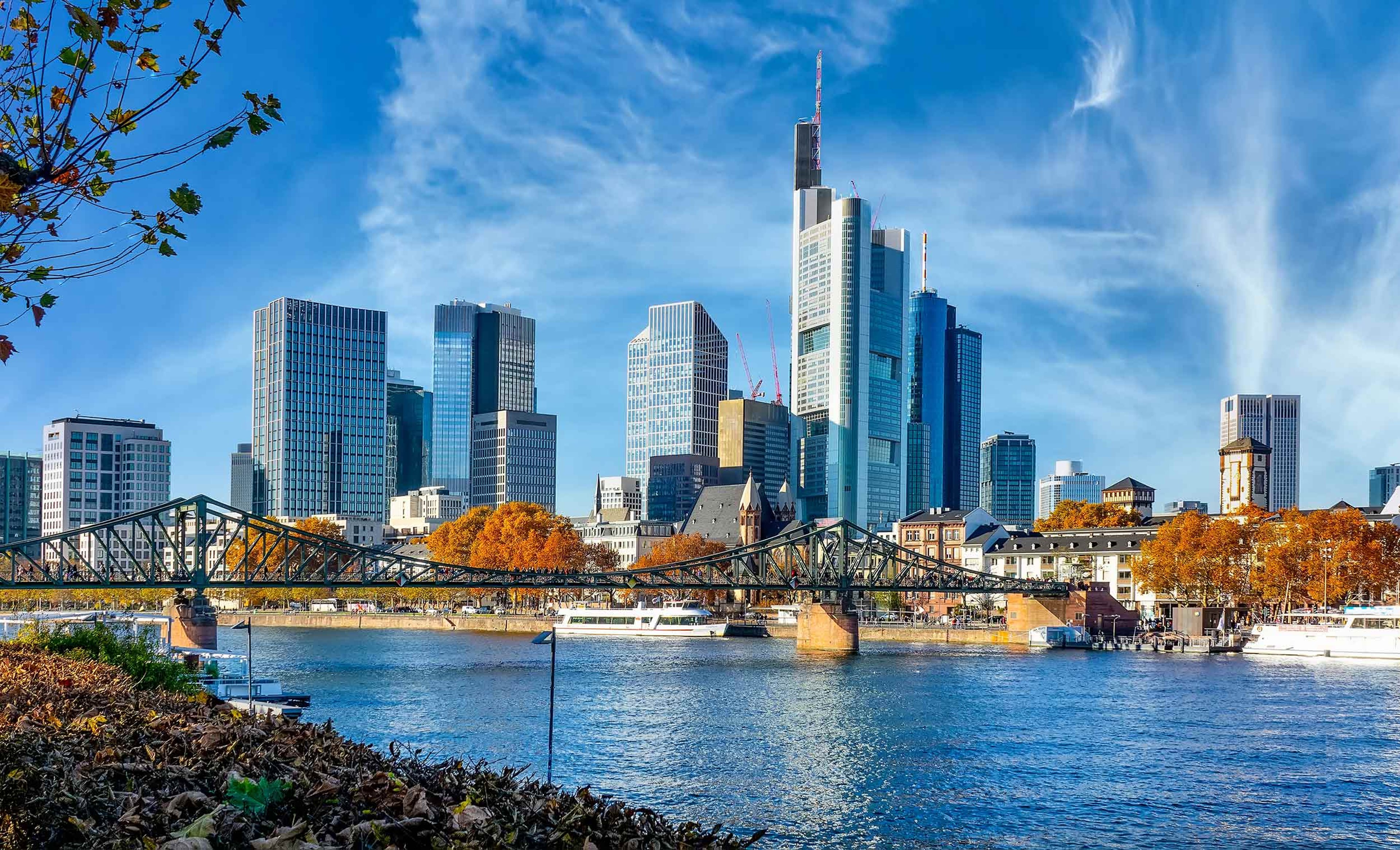 Frankfurt skyline, representing one of Europe’s leading data center hubs in the Rhine-Main region, Germany