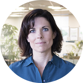 Elisabeth Dellinger headshot