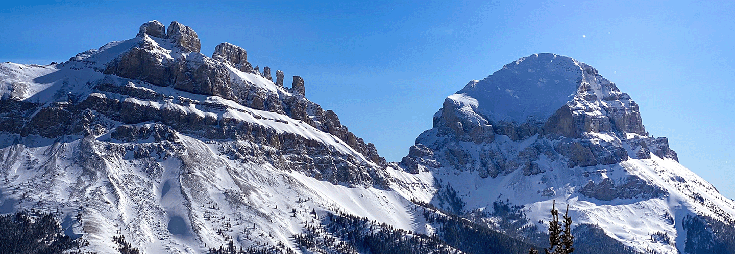 Crowsnest Pass mountains in Alberta