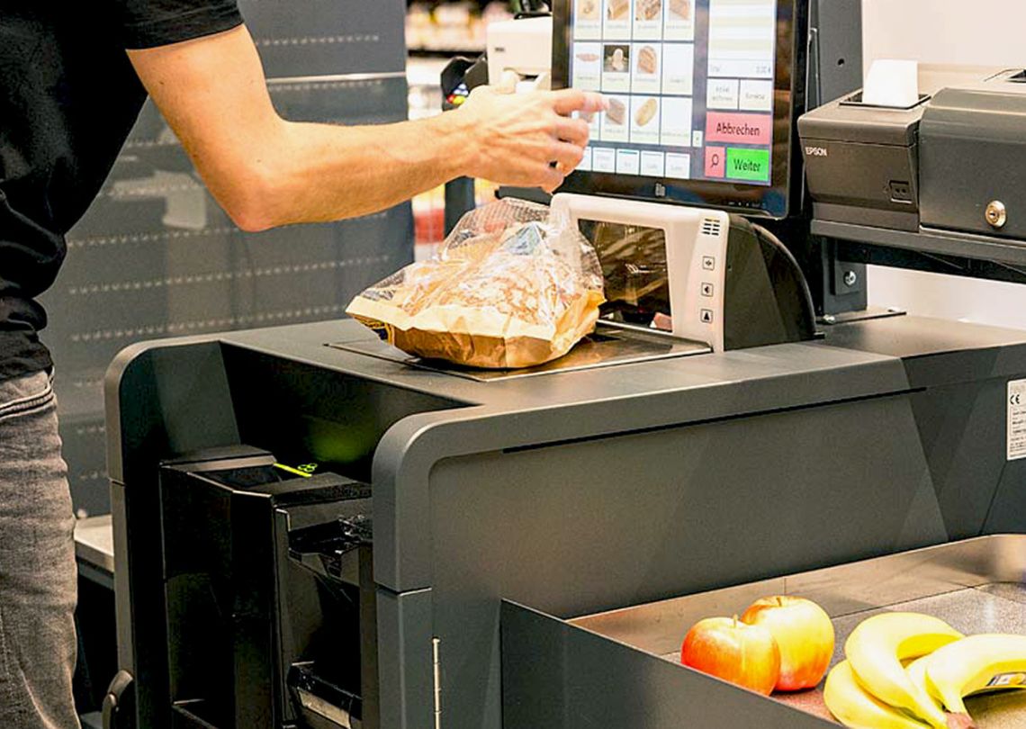 Self_checkout_1140x810