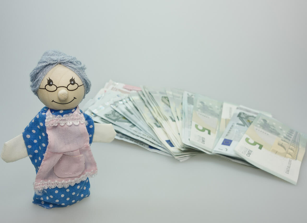 Bargeld_Senioren_1280x930_DE