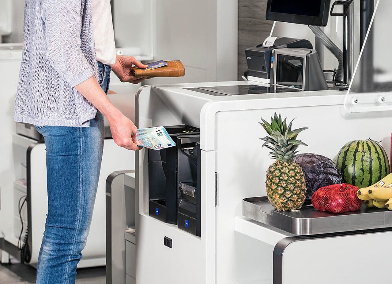 Self-Checkout_1280x930_DE