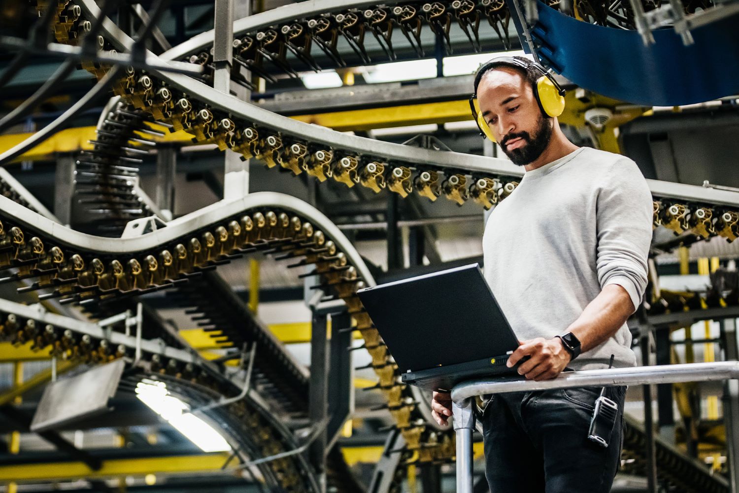 Not Just for IT: 6 Creative Ways Manufacturers Use Rescue to Uplevel Customer Support