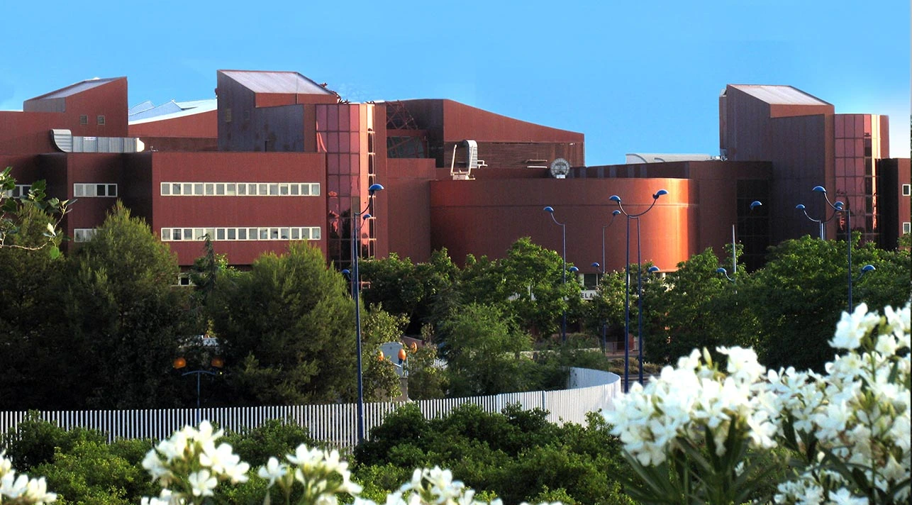 School of Engineering (ETSI) at the La Cartuja Campus