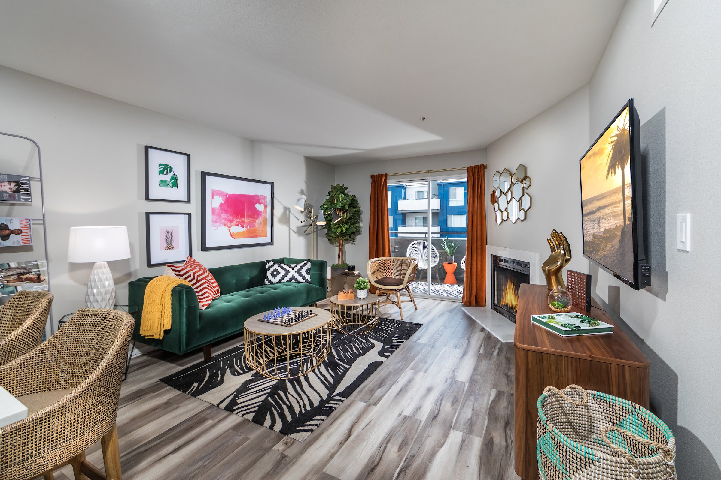 Avana on Pine living room