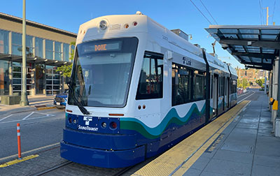 Hatch-fête-son rôle-clé-dans-le-prolongement-de-la-ligne-Tacoma-Hilltop