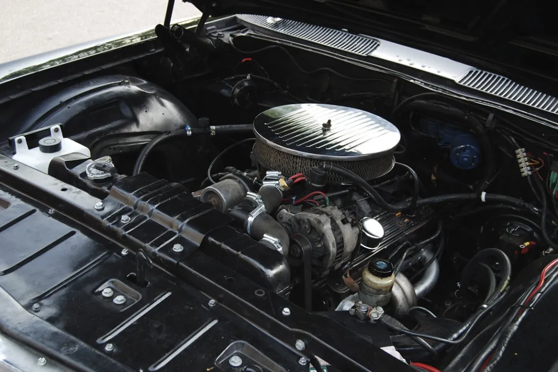 Tommys Oldsmobile_6jpg